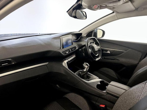 Used Peugeot 3008 2019 for sale - 76209394: Photo 12