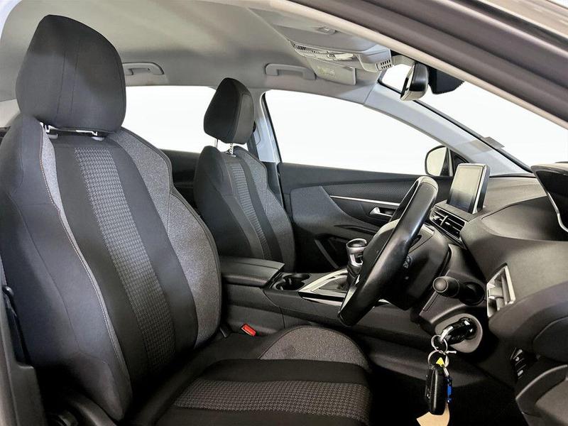 Used Peugeot 3008 2019 for sale - 76209394: Photo 13