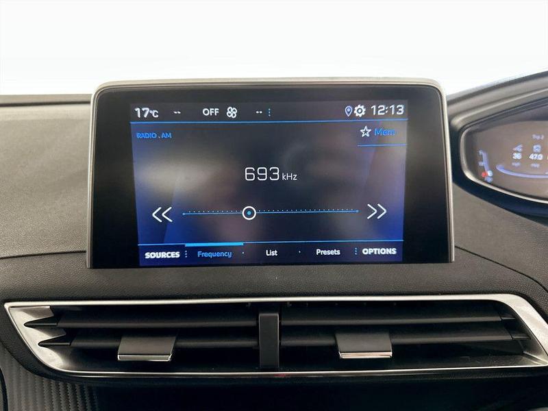 Used Peugeot 3008 2019 for sale - 76209394: Photo 21