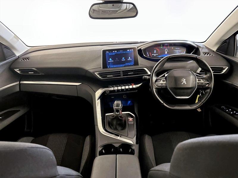 Used Peugeot 3008 2019 for sale - 76209394: Photo 3