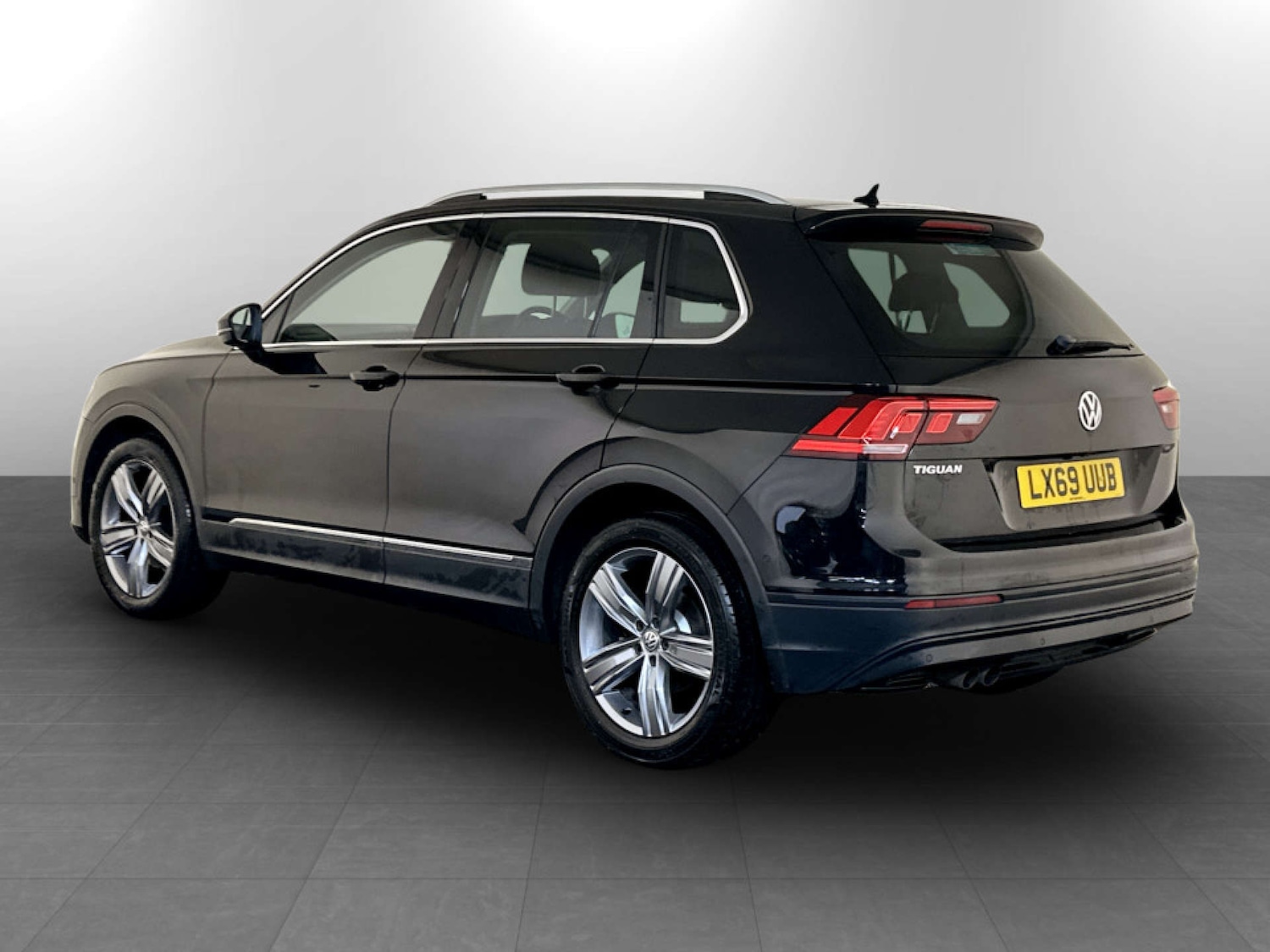 Used Volkswagen Tiguan 2019 for sale - 77185503: Photo 8