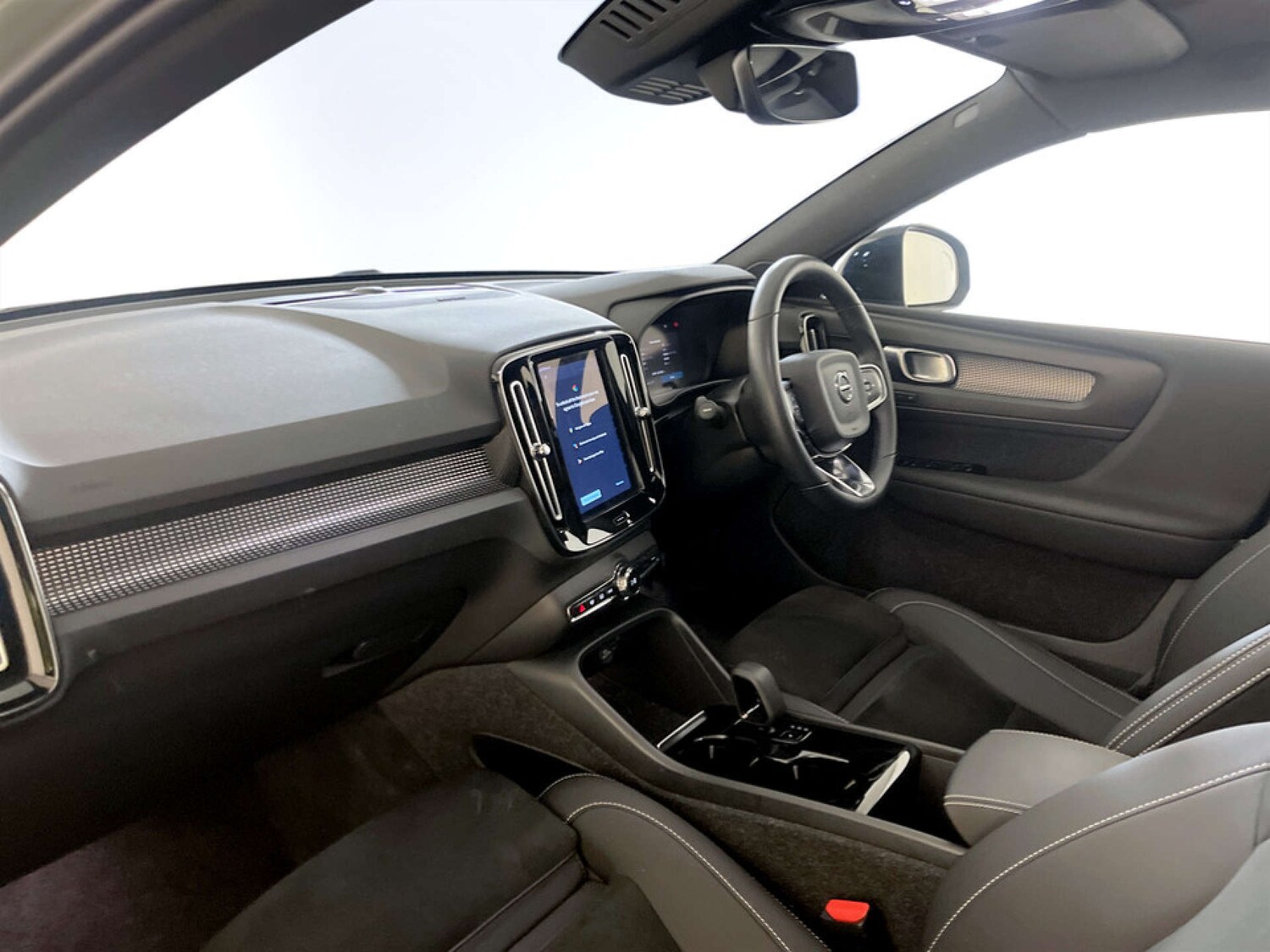 Used Volvo XC40 2022 for sale - 77336967: Photo 12