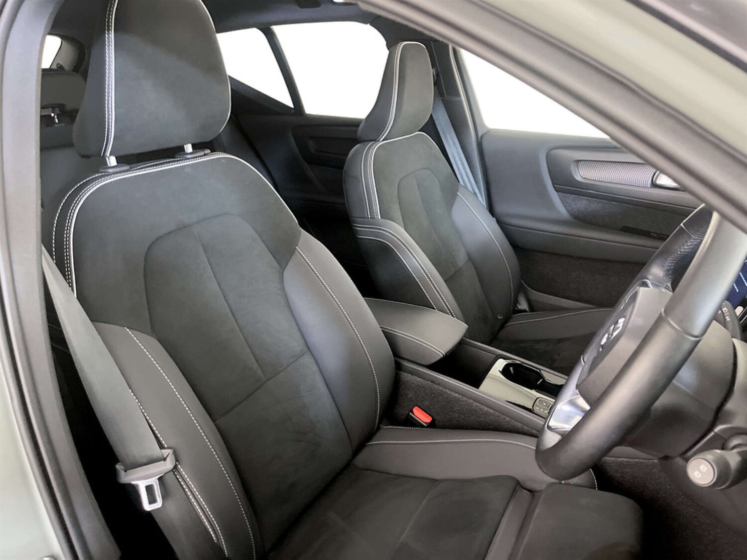 Used Volvo XC40 2022 for sale - 77336967: Photo 13