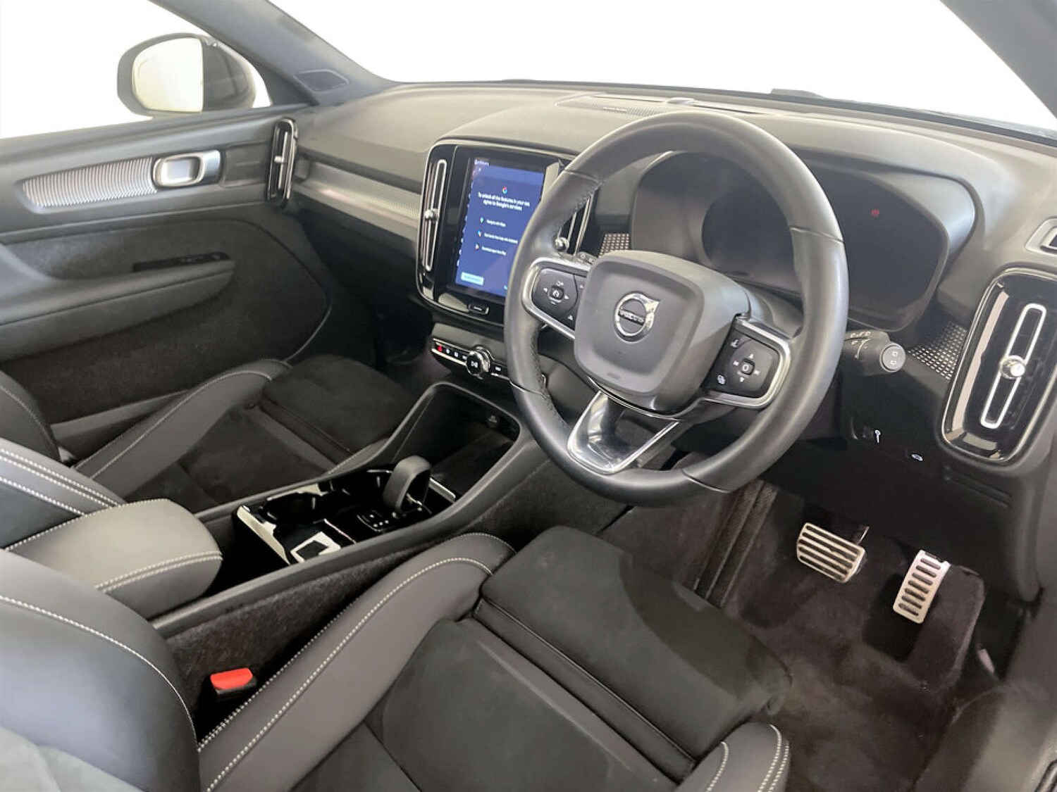 Used Volvo XC40 2022 for sale - 77336967: Photo 15