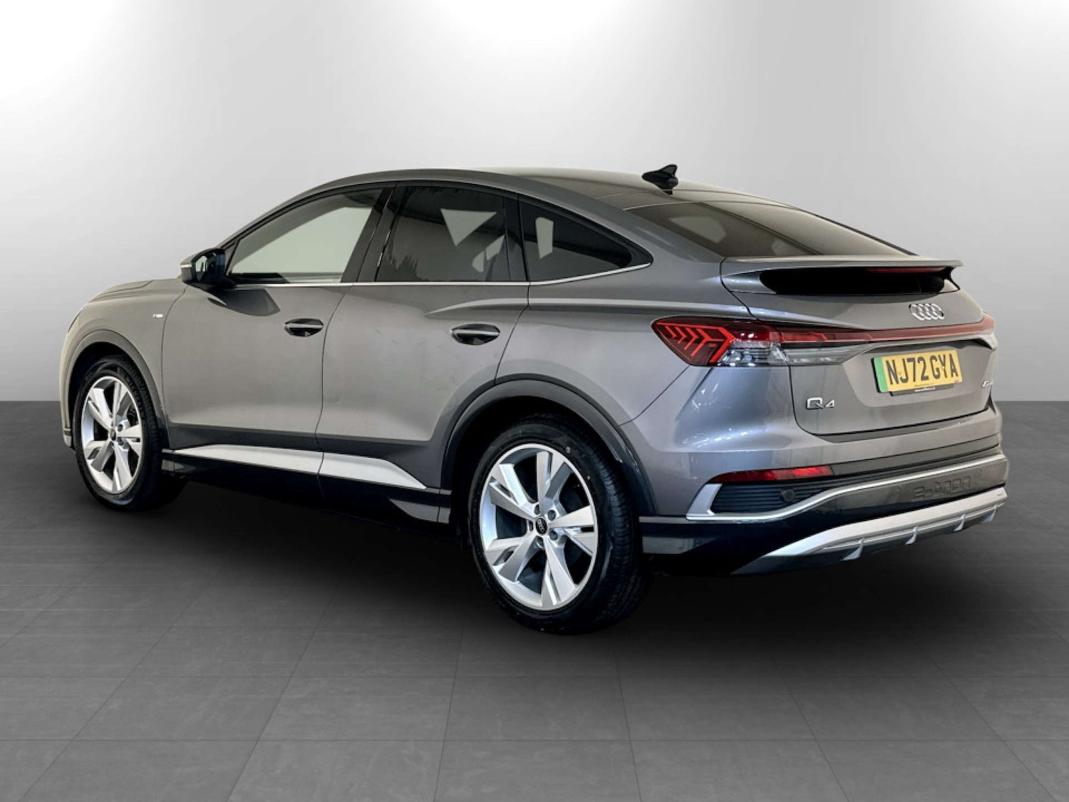 Used Audi Q4 e-tron 2022 for sale - 77185695: Photo 8