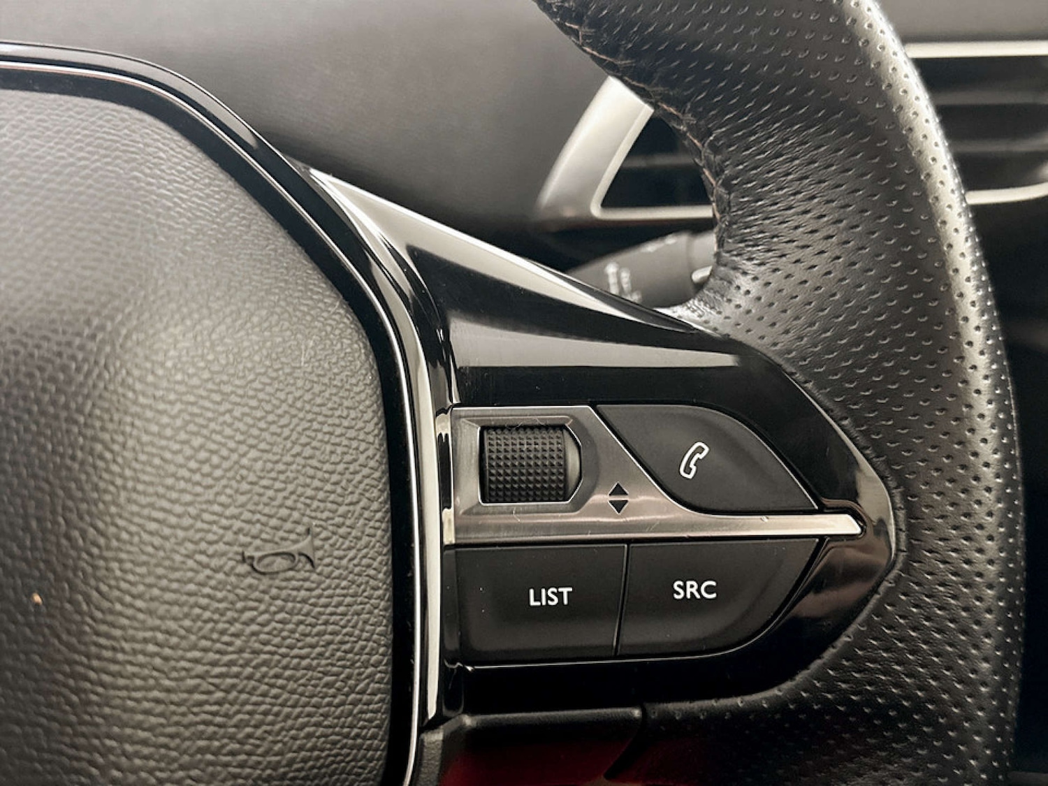 Used Peugeot 3008 2020 for sale - 77717798: Photo 19