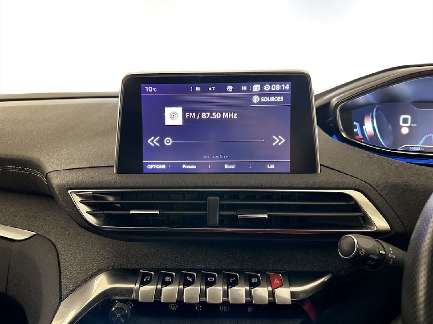 Used Peugeot 3008 2020 for sale - 77717798: Photo 25