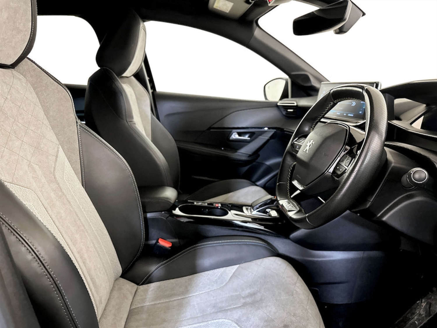 Used Peugeot 208 2021 for sale - 77662780: Photo 13