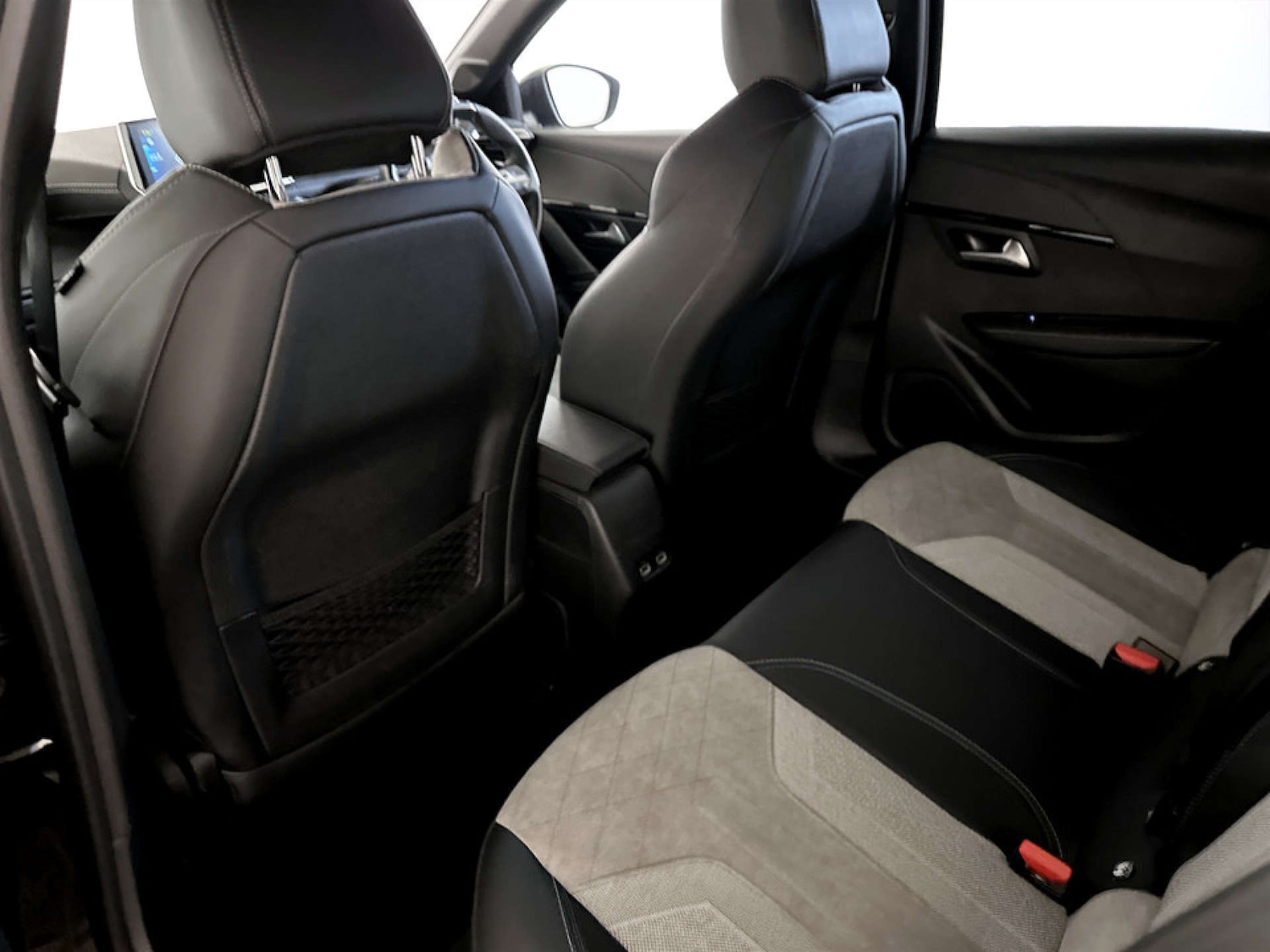 Used Peugeot 208 2021 for sale - 77662780: Photo 14