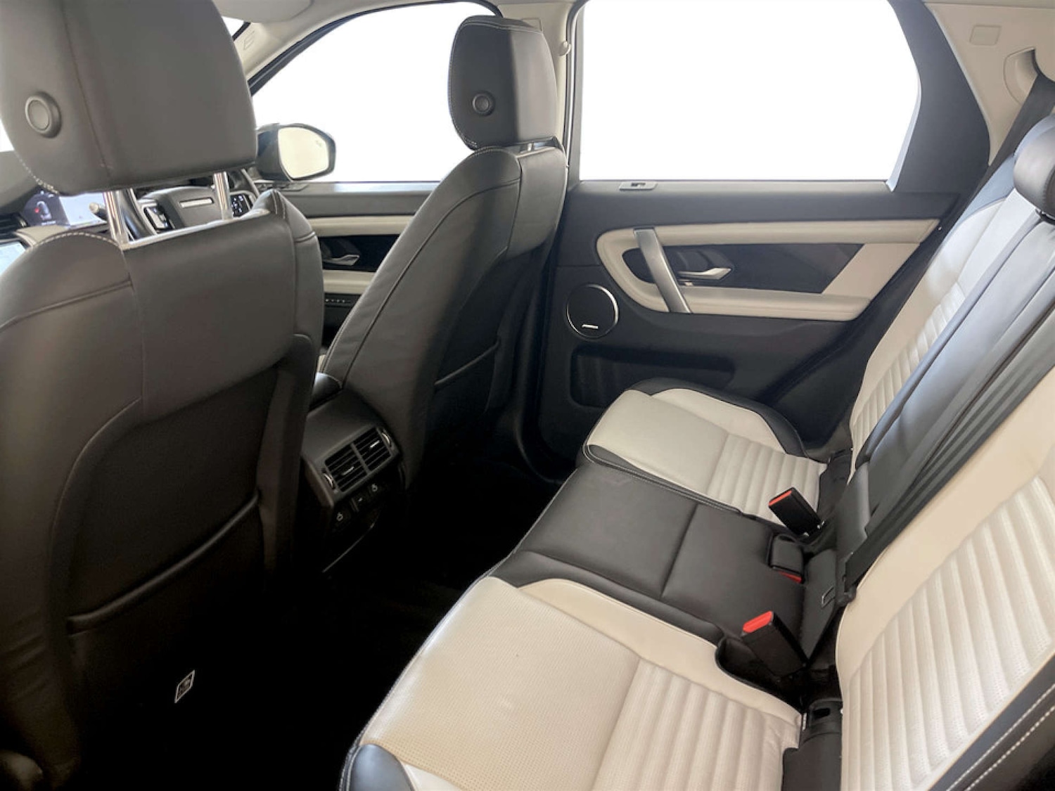 Used Land Rover Discovery Sport 2021 for sale - 77185636: Photo 14