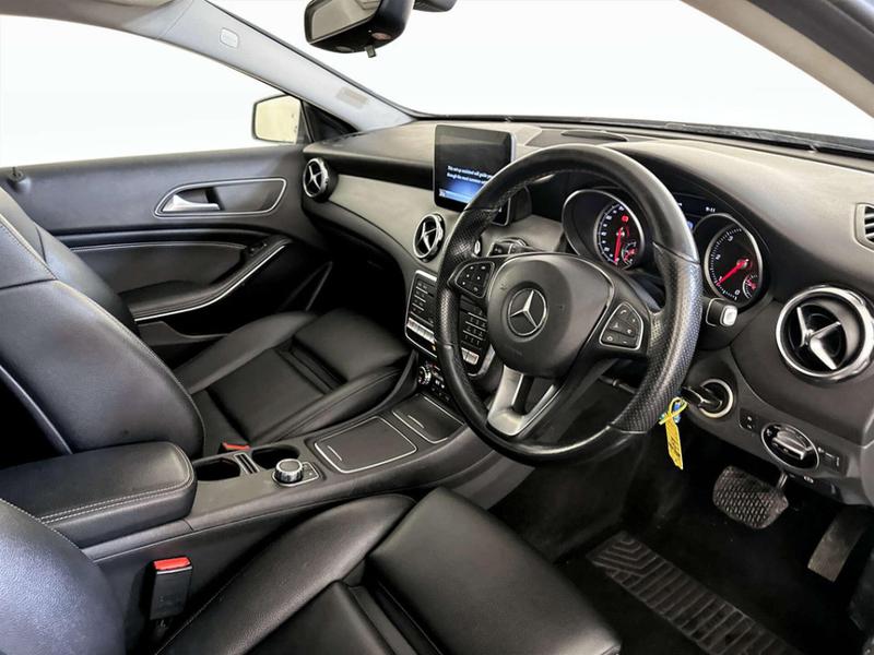 Used Mercedes-Benz GLA 2018 for sale - 76949087: Photo 15