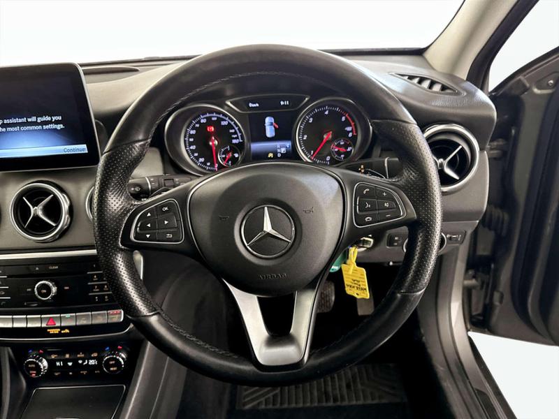 Used Mercedes-Benz GLA 2018 for sale - 76949087: Photo 16