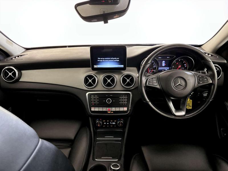 Used Mercedes-Benz GLA 2018 for sale - 76949087: Photo 3