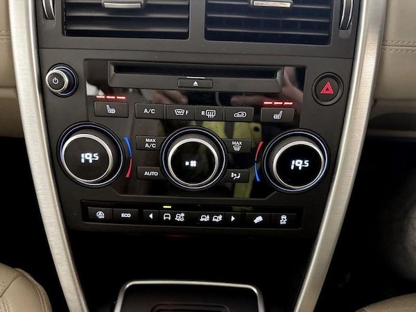 Used Land Rover Discovery Sport 2017 for sale - 76286915: Photo 26