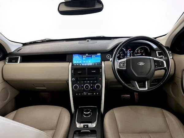 Used Land Rover Discovery Sport 2017 for sale - 76286915: Photo 3