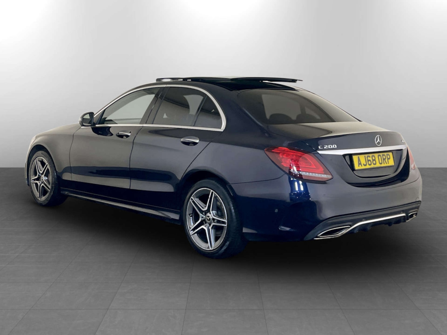 Used Mercedes-Benz C Class 2018 for sale - 77380682: Photo 8