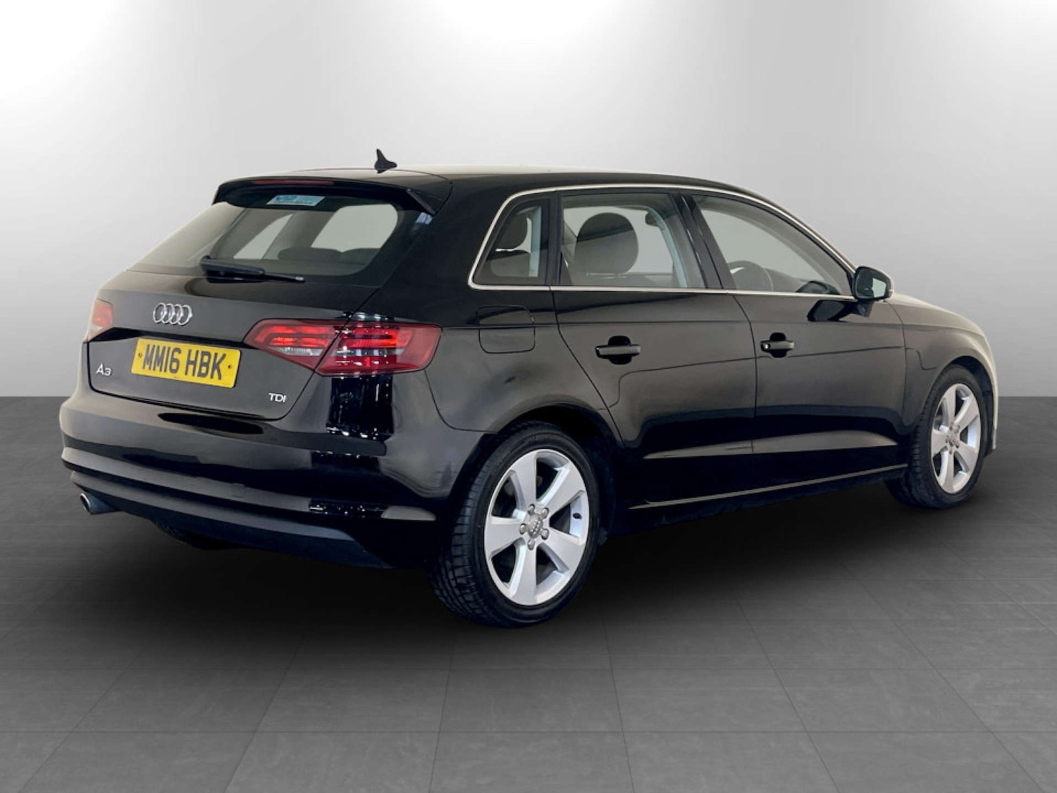 Used Audi A3 2016 for sale - 77571275: Photo 10