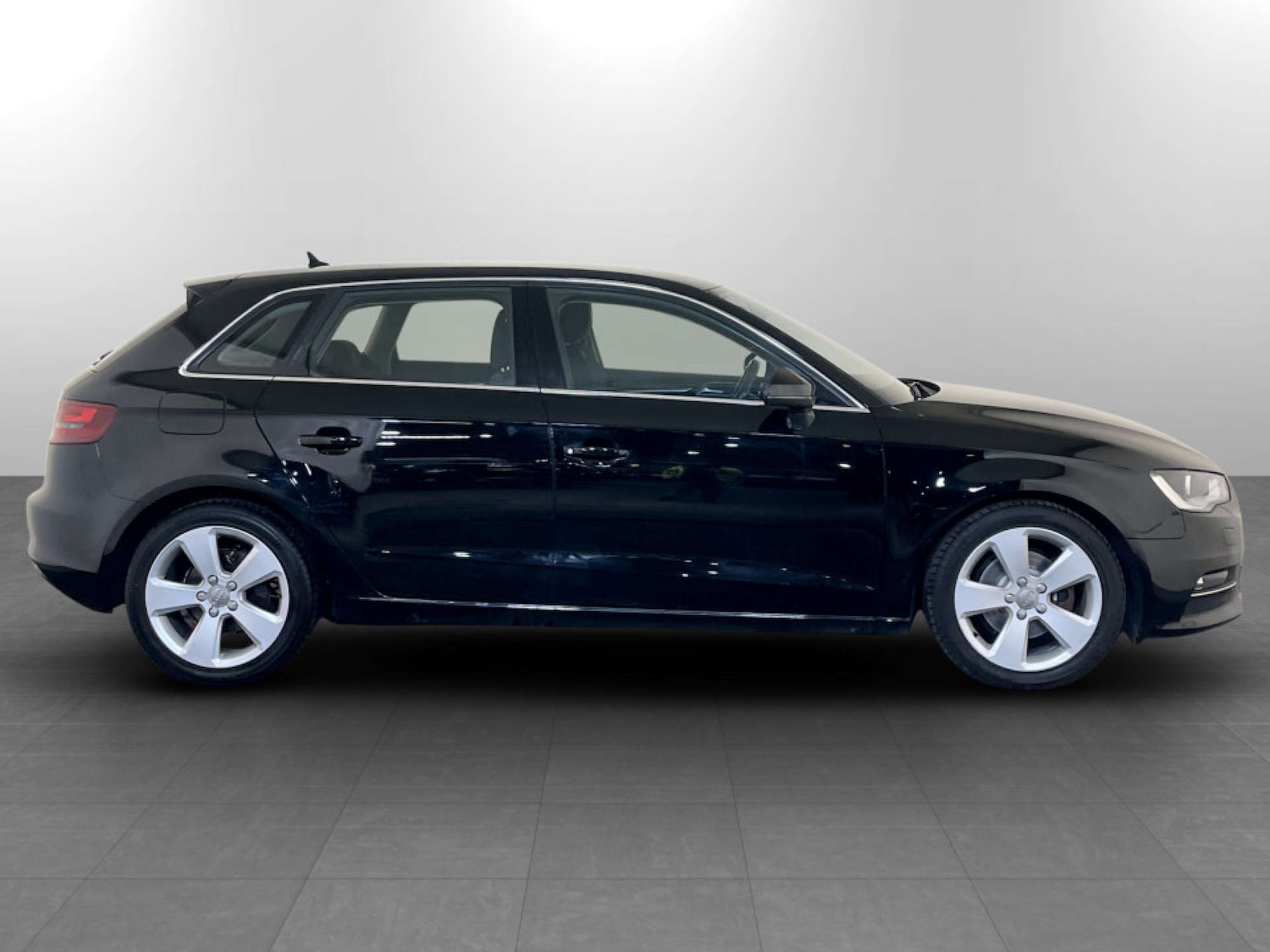 Used Audi A3 2016 for sale - 77571275: Photo 11
