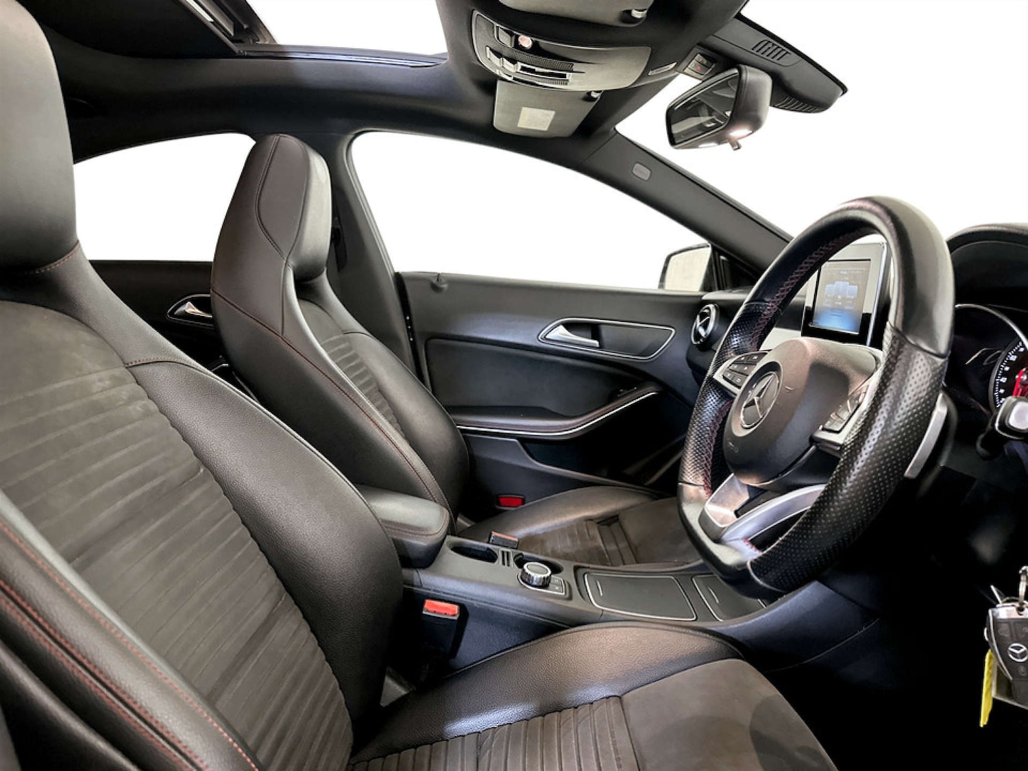 Used Mercedes-Benz CLA 2018 for sale - 77664933: Photo 12