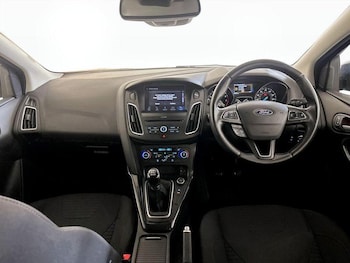 Used Ford Focus 2018 for sale - 76162050: Photo 3