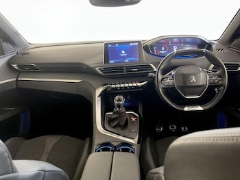 Used Peugeot 3008 2018 for sale - 76222637: Photo 3