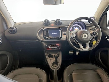 Used smart fortwo 2018 for sale - 75897927: Photo