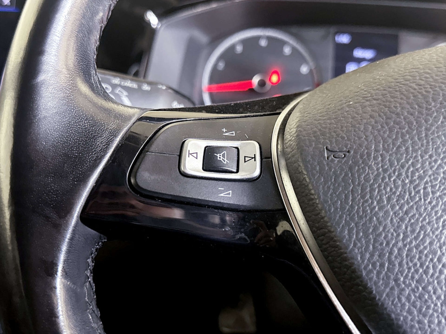 Used Volkswagen Polo 2020 for sale - 77185600: Photo 17