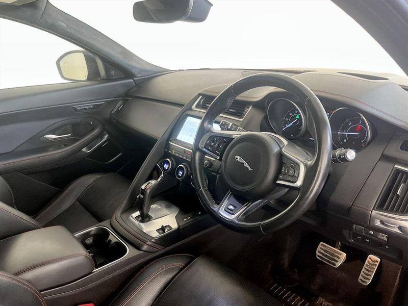 Used Jaguar E-Pace 2018 for sale - 76382136: Photo 16