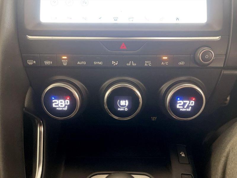 Used Jaguar E-Pace 2018 for sale - 76382136: Photo 26