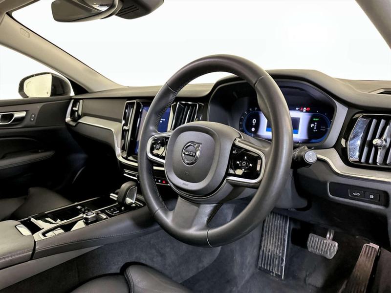 Used Volvo V60 2022 for sale - 76782186: Photo 14