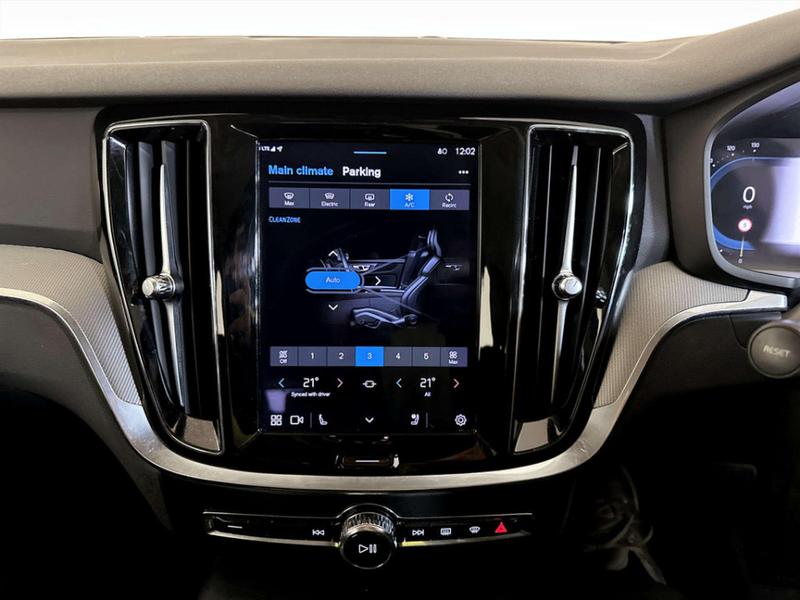 Used Volvo V60 2022 for sale - 76782186: Photo 24