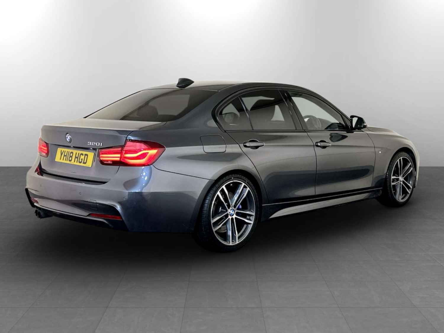 Used BMW 3 Series 2018 for sale - 77523228: Photo 10