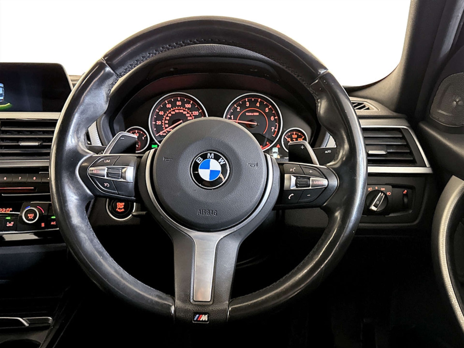 Used BMW 3 Series 2018 for sale - 77523228: Photo 16