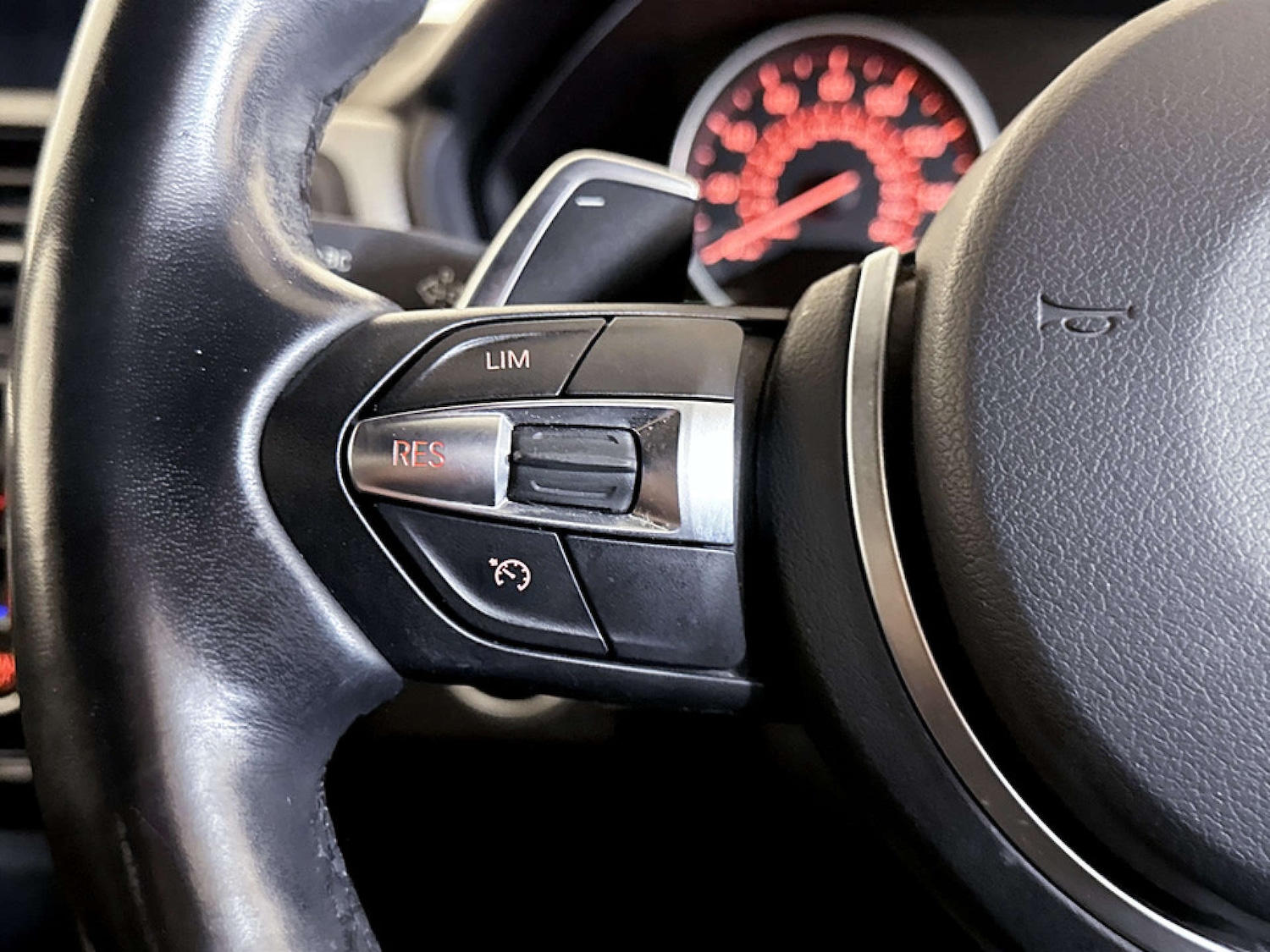 Used BMW 3 Series 2018 for sale - 77523228: Photo 17