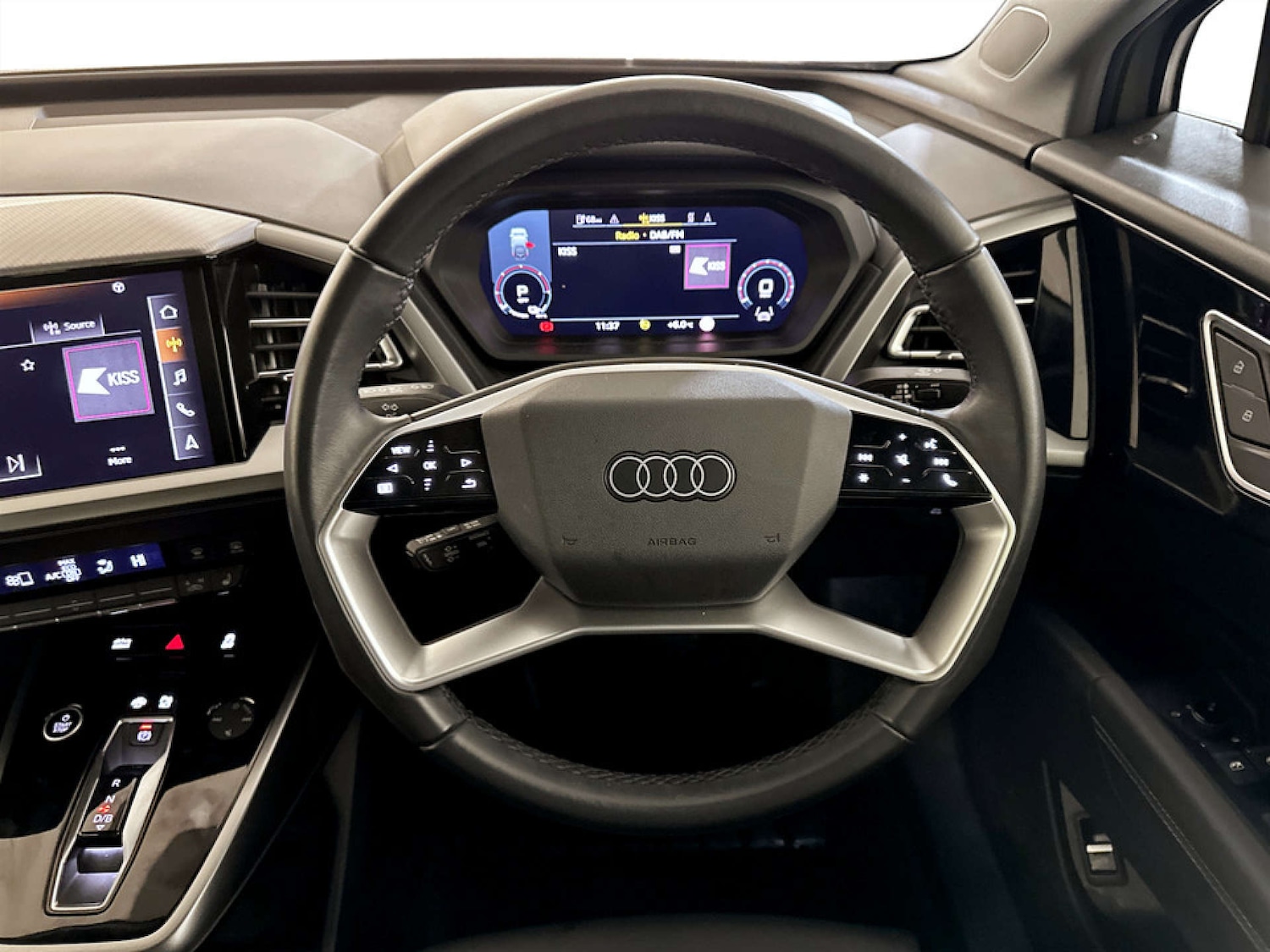 Used Audi Q4 e-tron 2024 for sale - 77342188: Photo 17