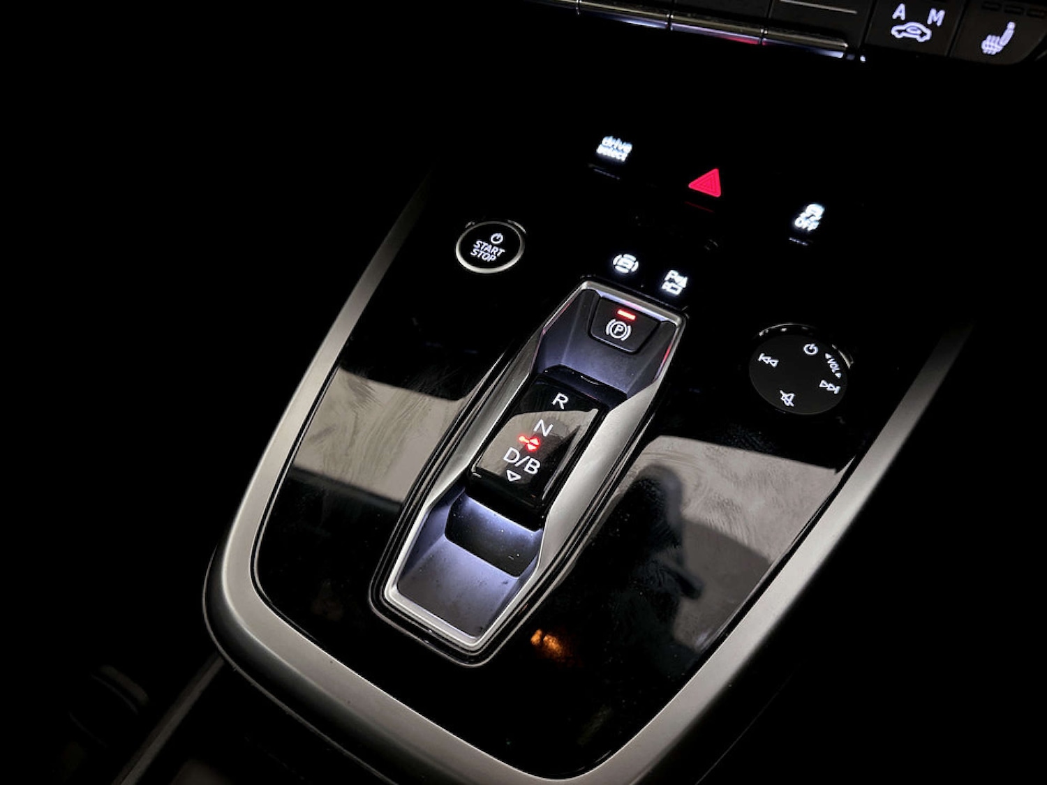 Used Audi Q4 e-tron 2024 for sale - 77342188: Photo 27