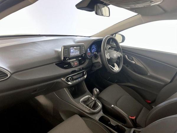 Used Hyundai i30 2017 for sale - 76319322: Photo 12