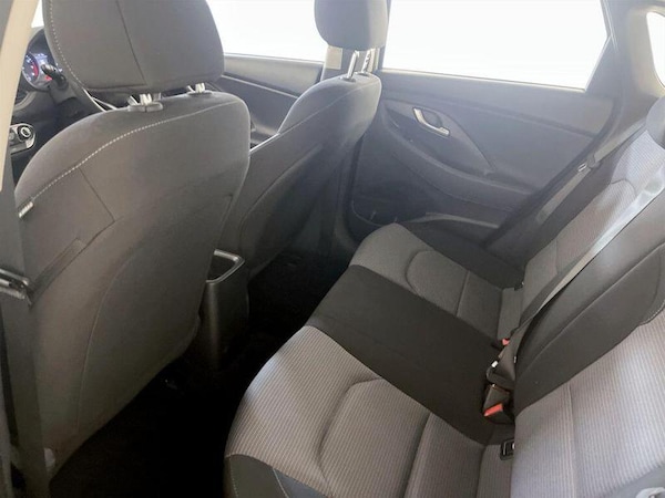 Used Hyundai i30 2017 for sale - 76319322: Photo 15