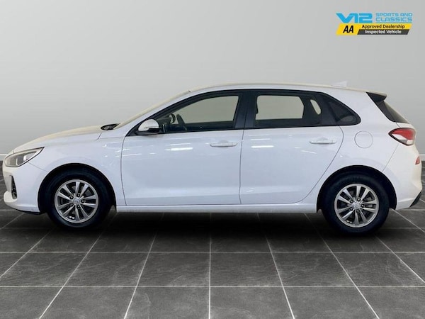 Used Hyundai i30 2017 for sale - 76319322: Photo 7