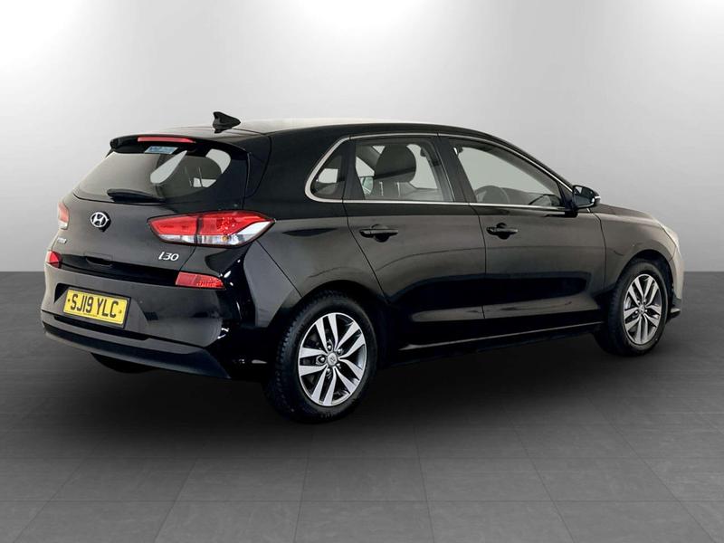 Used Hyundai i30 2019 for sale - 77157287: Photo 10