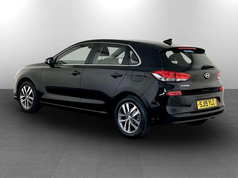 Used Hyundai i30 2019 for sale - 77157287: Photo 8