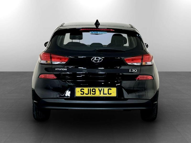 Used Hyundai i30 2019 for sale - 77157287: Photo 9