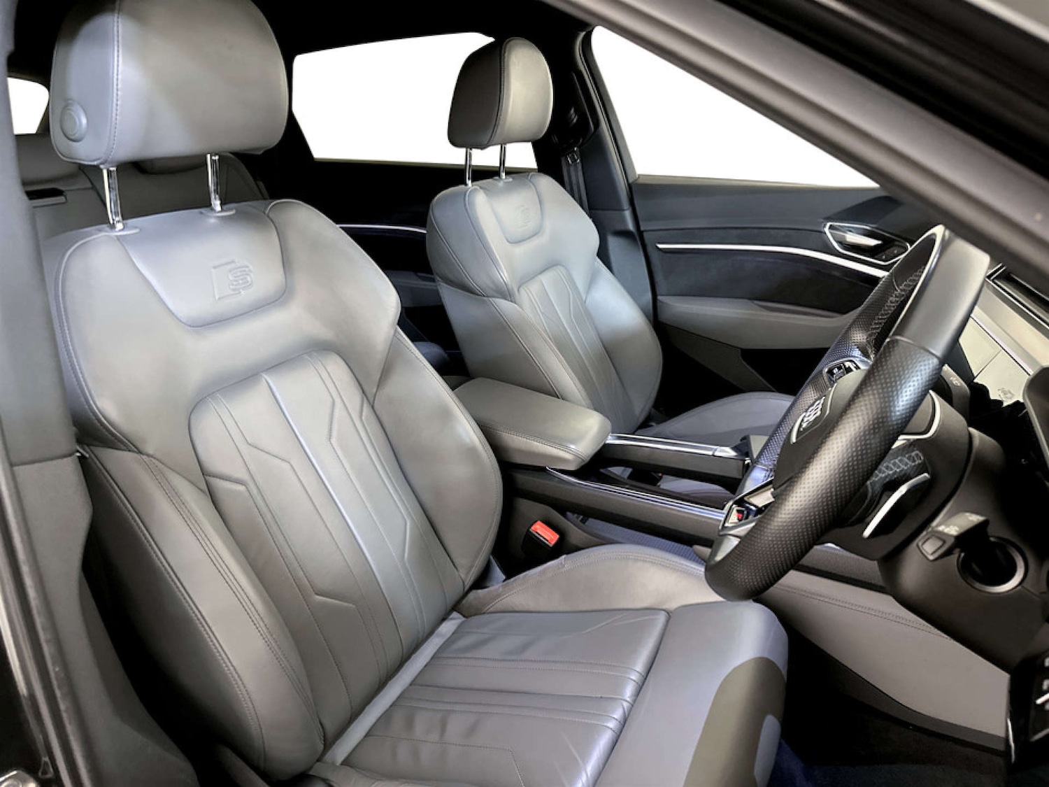 Used Audi e-tron 2022 for sale - 77749112: Photo 13