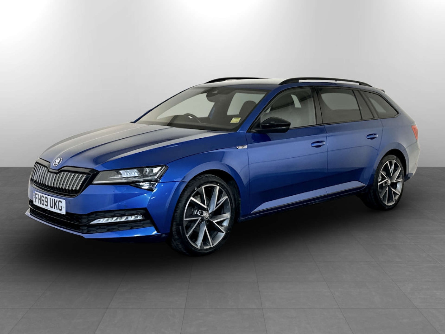 Used Skoda Superb 2020 for sale - 77750325: Photo 6