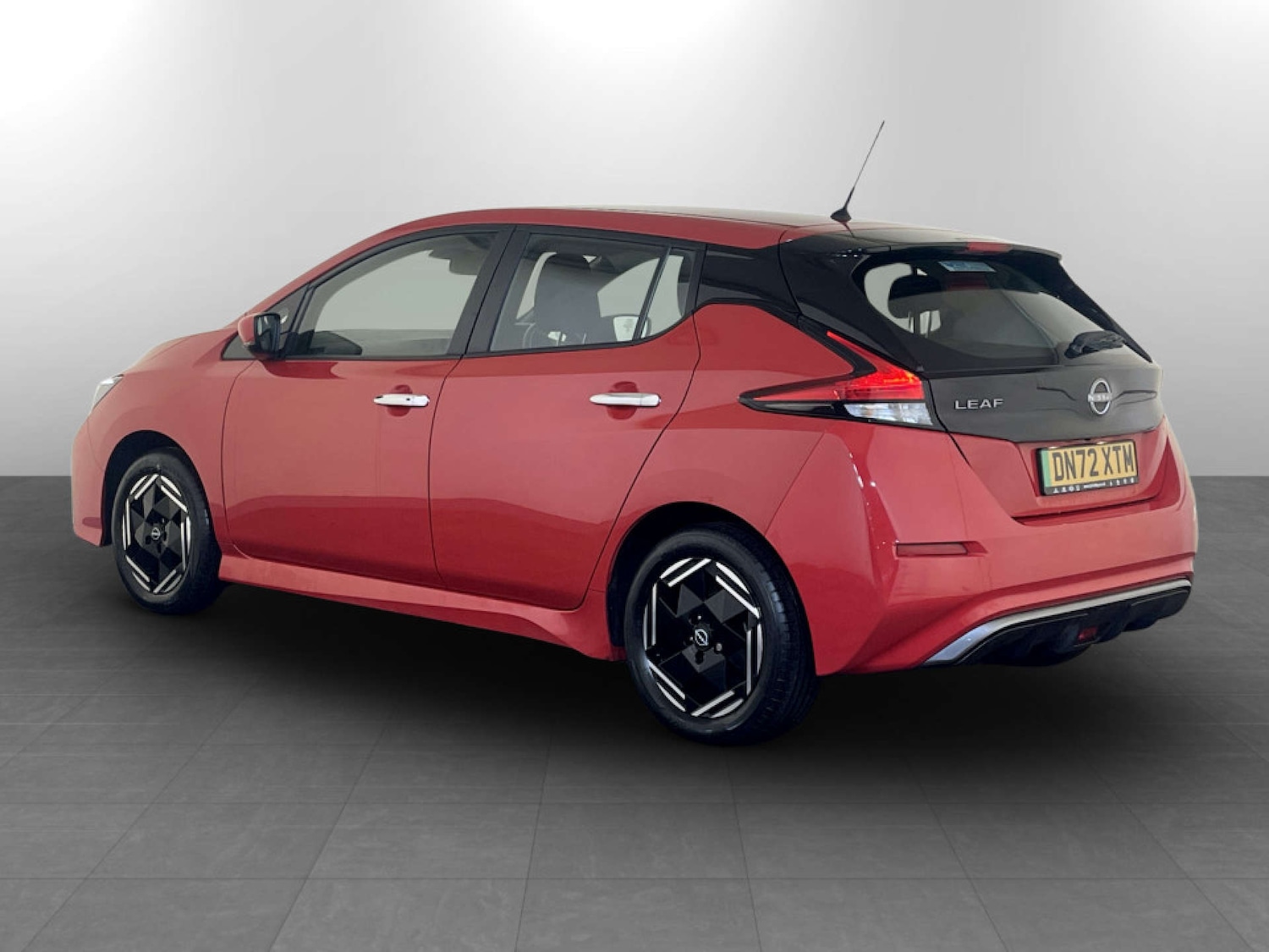 Used Nissan Leaf 2022 for sale - 77523297: Photo 8