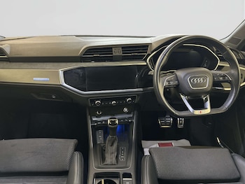 Used Audi Q3 2020 for sale - 78196794: Photo