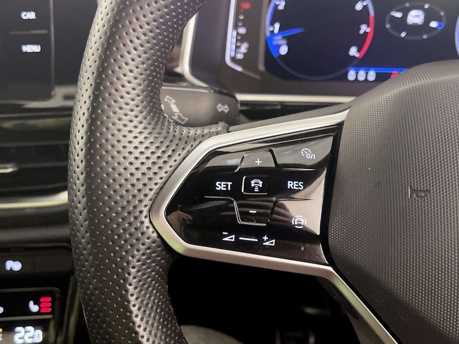 Used Volkswagen T-Roc 2022 for sale - 77469947: Photo 17