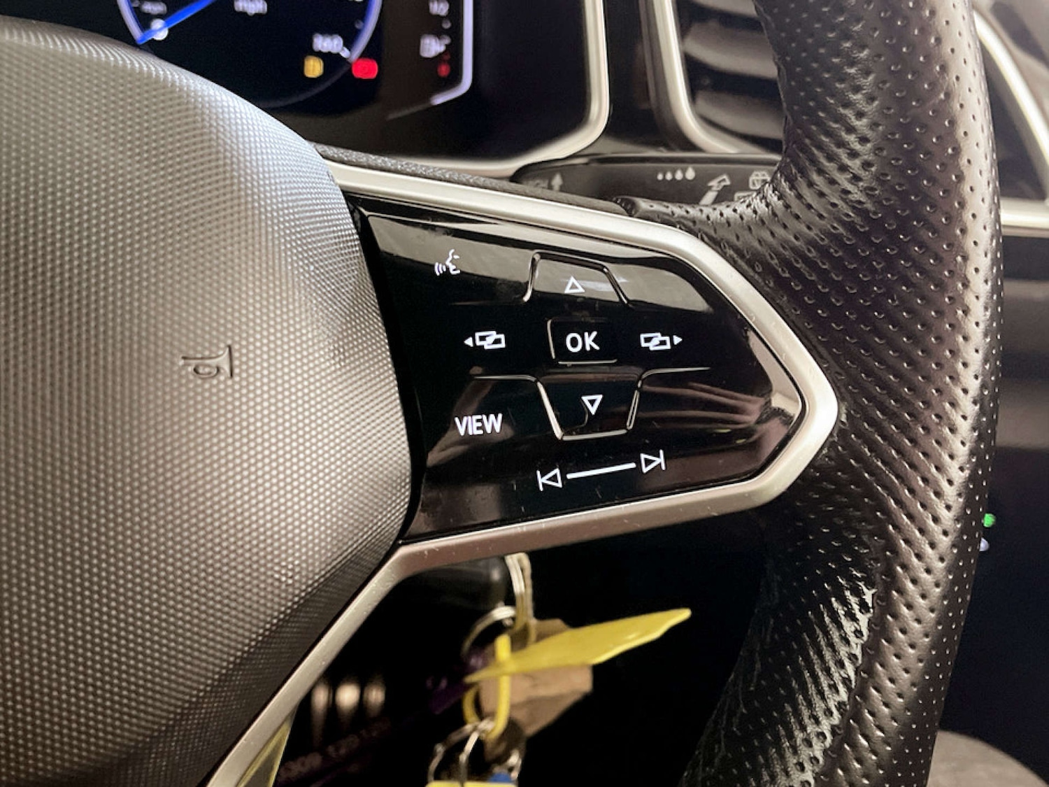 Used Volkswagen T-Roc 2022 for sale - 77469947: Photo 19