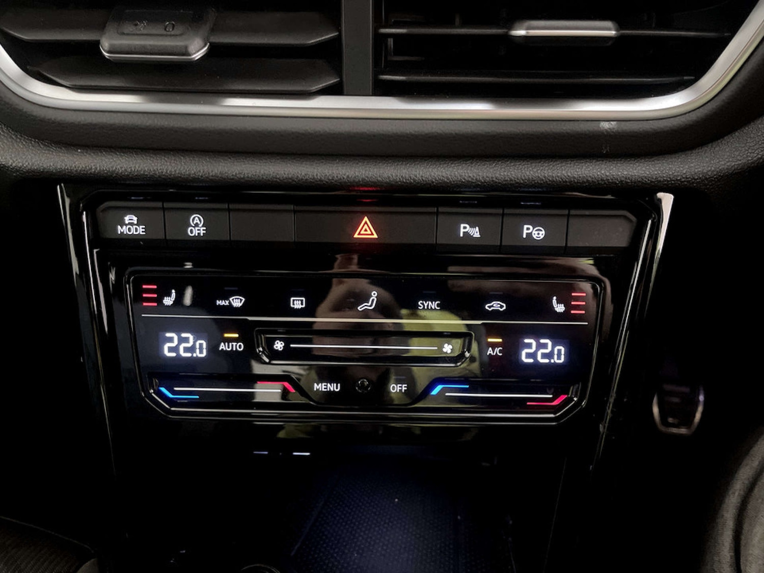 Used Volkswagen T-Roc 2022 for sale - 77469947: Photo 24