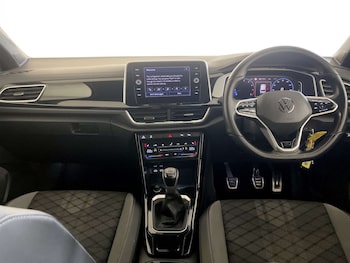 Used Volkswagen T-Roc 2022 for sale - 77469947: Photo